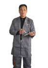 慰めの設計するか、または倉庫の仕事のために出る長い濃紺の実験室のコート